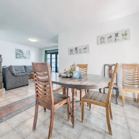 Vakantiehuis El Rincon - Pool And Bbq - 5min From The By Lanzarote